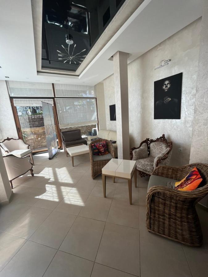 Time Out Hotell Sozopol Exteriör bild