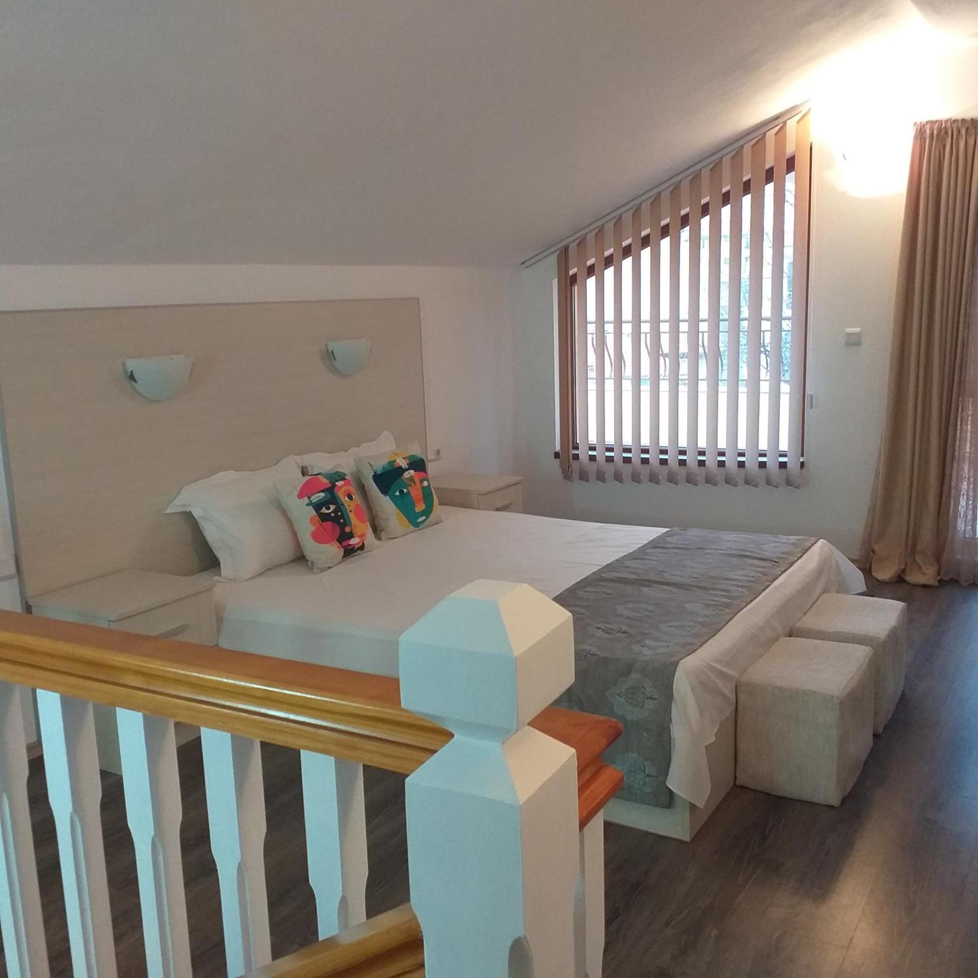 Time Out Hotell Sozopol Rum bild